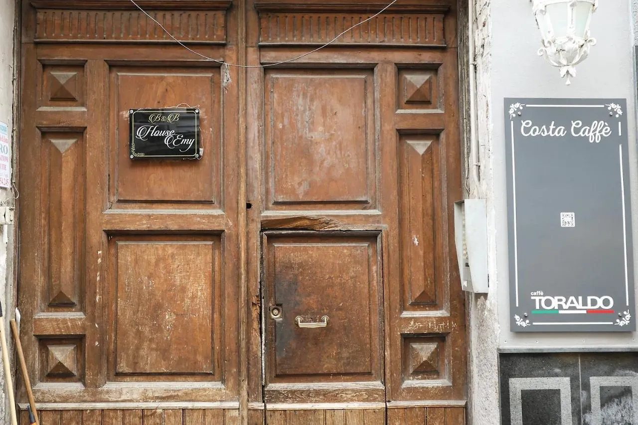 House Emy In Central Naples Italy